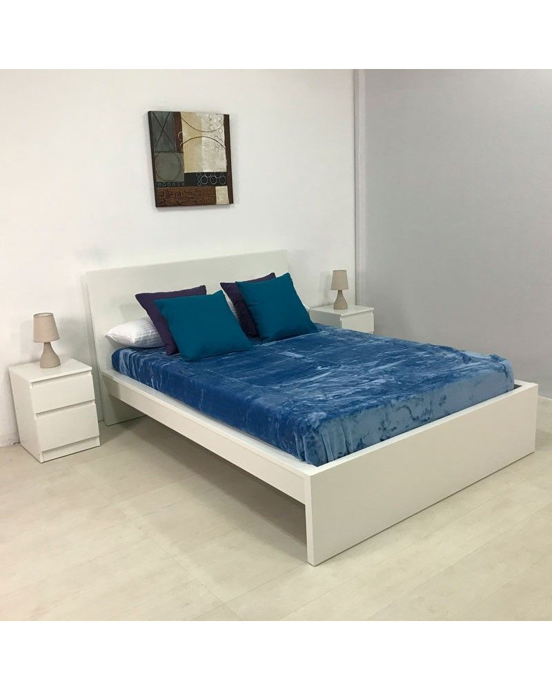 Manta de terciopelo de primera calidad, suave y cálida. Color Azul